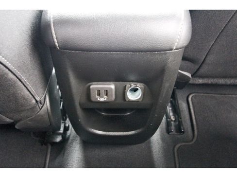 Used 2022 Chevrolet Colorado LT w/ LT Convenience Package RWD image 15