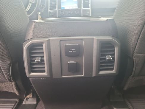 Used 2016 Ford F150 XLT w/ Equipment Group 302A Luxury image 41