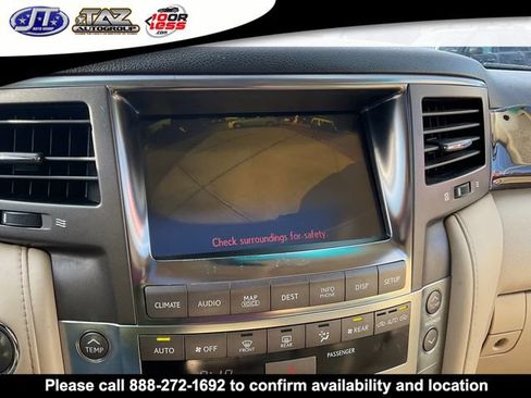 Used 2011 Lexus LX 570 4WD w/ Luxury Pkg image 18
