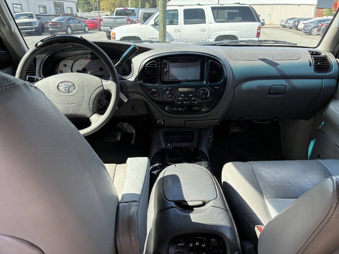 Used 2003 Toyota Sequoia SR5 w/ Preferred Pkg AWD/4WD image 20