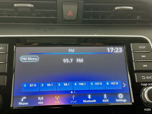 Used 2024 Nissan Kicks S image 19