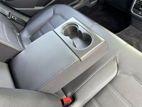 Used 2018 Volkswagen Passat 2.0T SE image 35