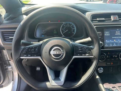 Certified 2024 Nissan Leaf S image 30