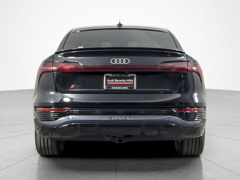 Used 2024 Audi Q8 e-tron Premium Plus w/ Premium Plus Package AWD/4WD image 4