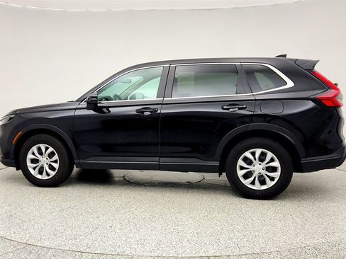 Used 2025 Honda CR-V LX image 8