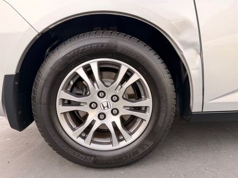 Used 2011 Honda Odyssey EX image 23