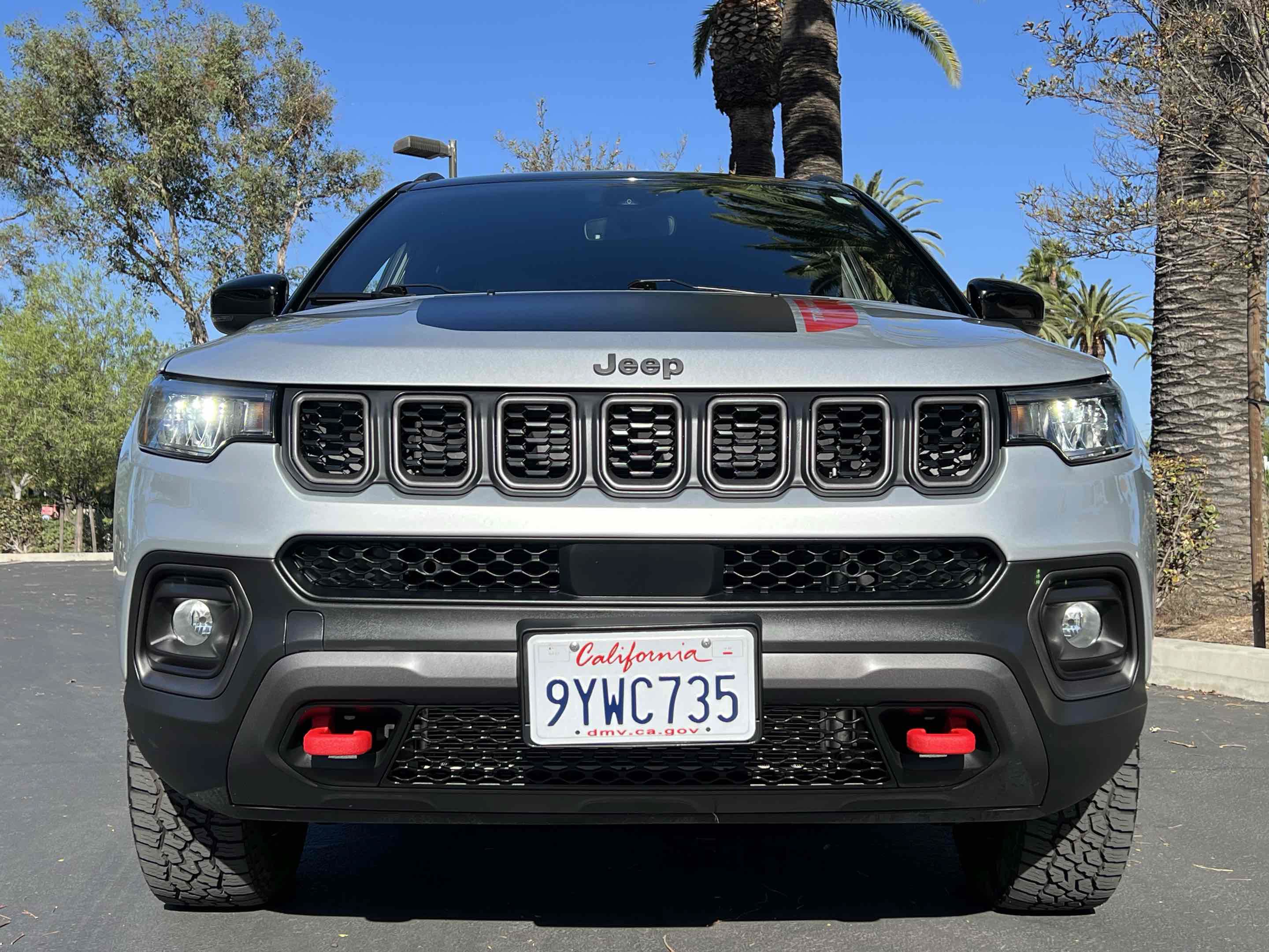 Used 2025 Jeep Compass Trailhawk AWD/4WD image 42
