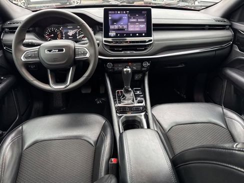 Certified 2023 Jeep Compass Altitude image 4