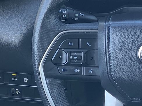Certified 2025 Toyota Sequoia SR5 AWD/4WD image 18