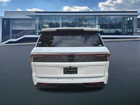 New 2027 Lincoln Navigator L Black Label AWD/4WD image 7