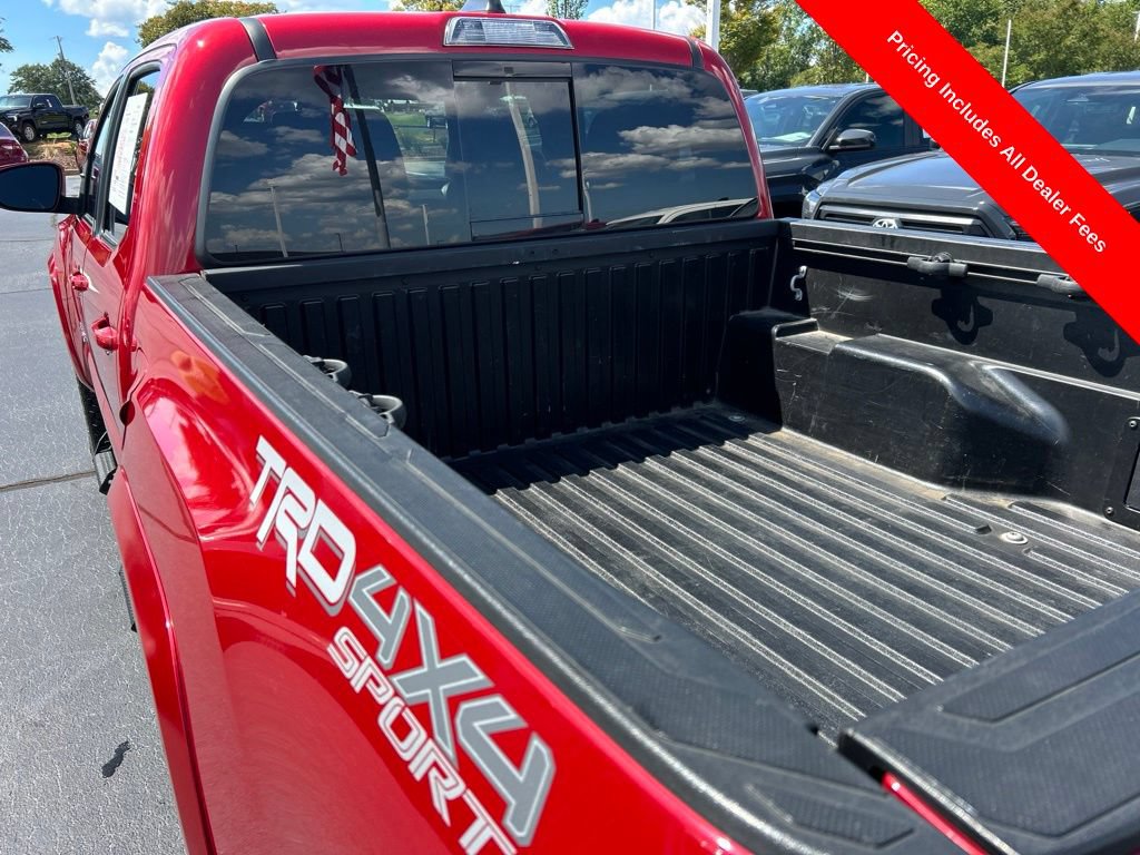 Used 2022 Toyota Tacoma TRD Sport w/ Technology Package AWD/4WD image 15