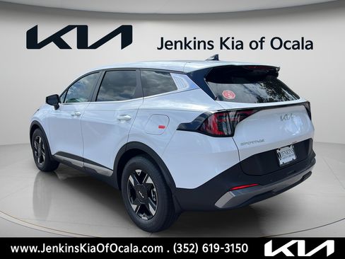 New 2026 Kia Sportage LX FWD image 5