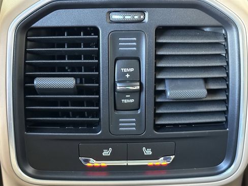 New 2026 Porsche Macan S image 17