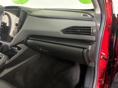 Certified 2025 Subaru Crosstrek 2.5i Limited w/ Crosstrek Mirror Package image 30