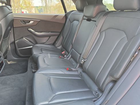 Used 2019 Audi Q8 Prestige AWD/4WD image 14