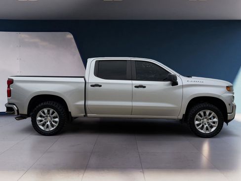 Used 2019 Chevrolet Silverado 1500 Custom w/ Custom Value Package image 6