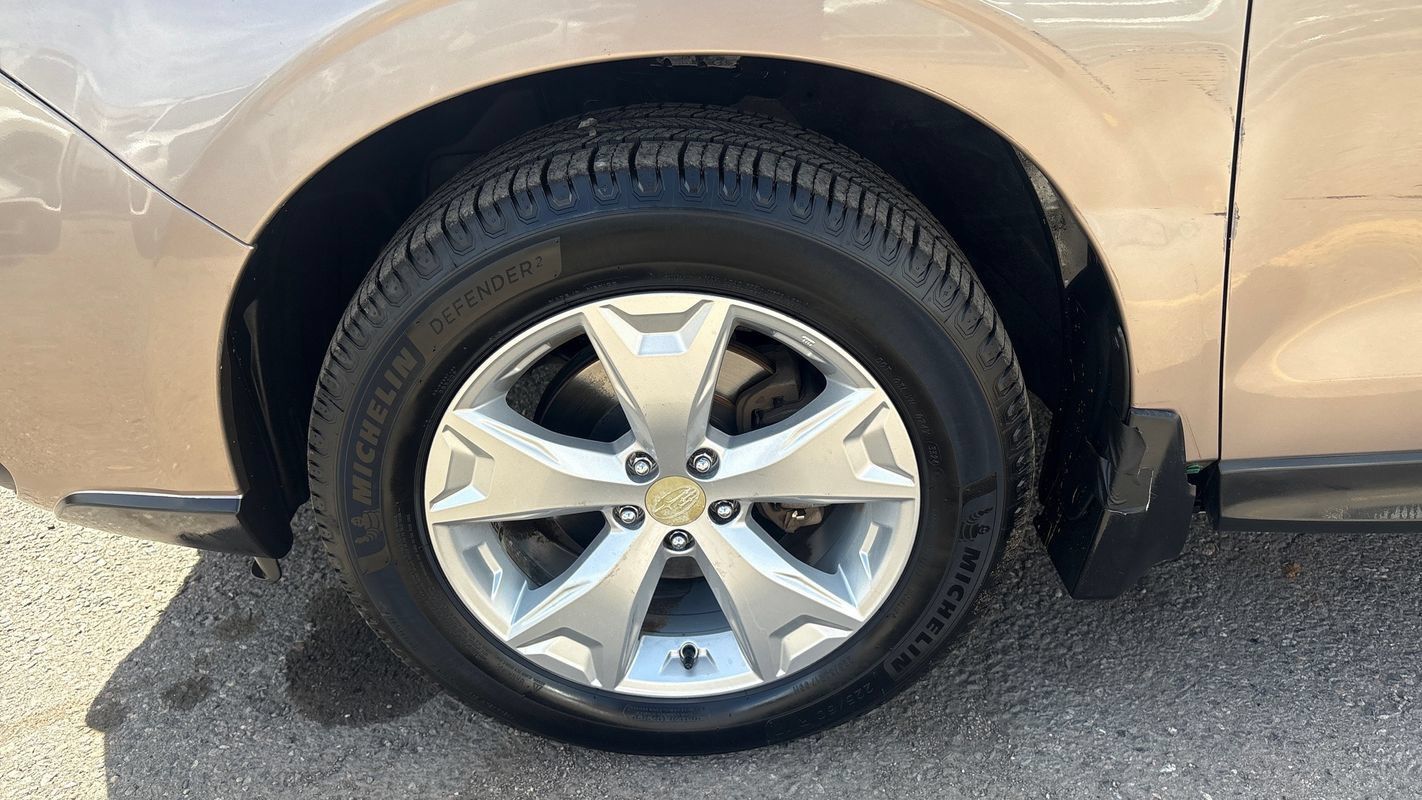 Used 2014 Subaru Forester 2.5i Limited AWD/4WD image 23