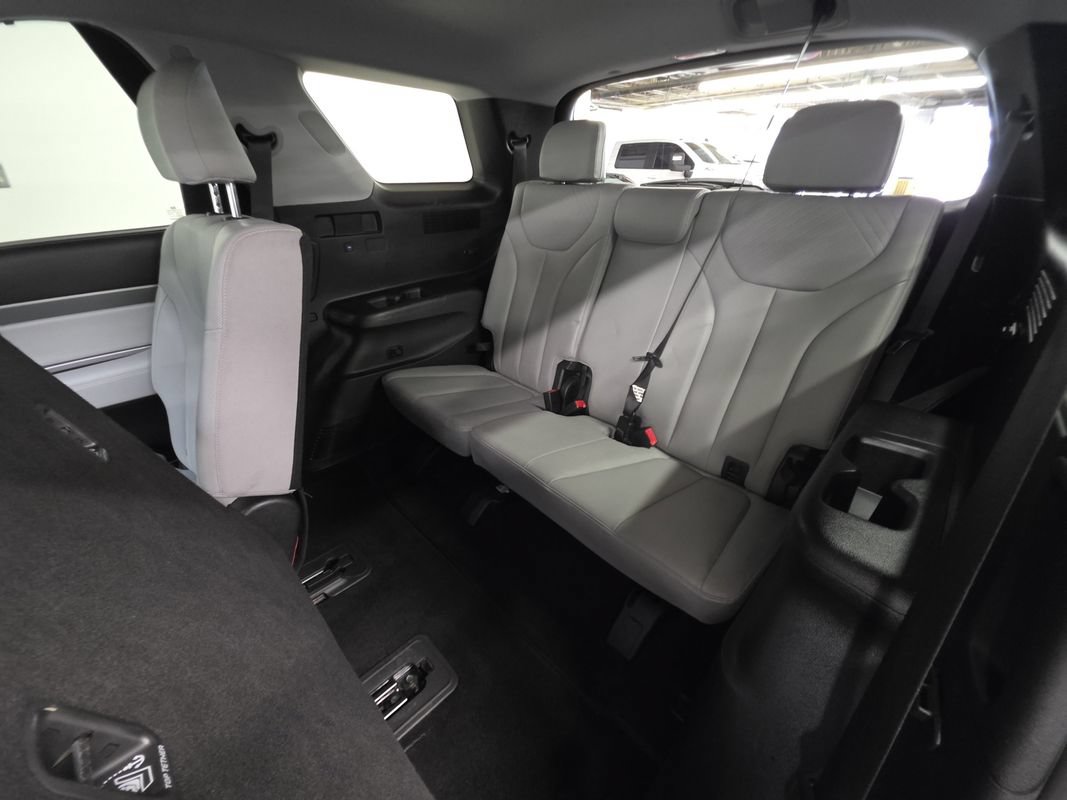 Used 2024 Hyundai Palisade SEL AWD/4WD image 24