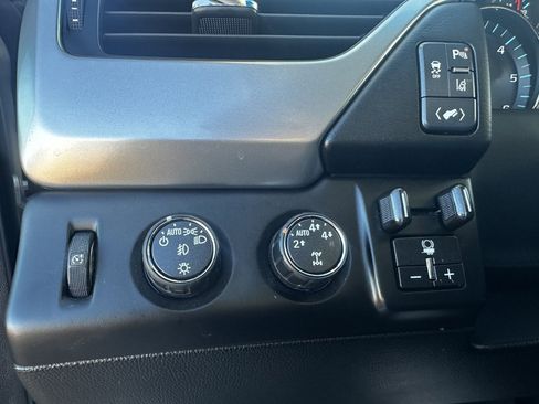 Used 2015 Chevrolet Tahoe LTZ image 36