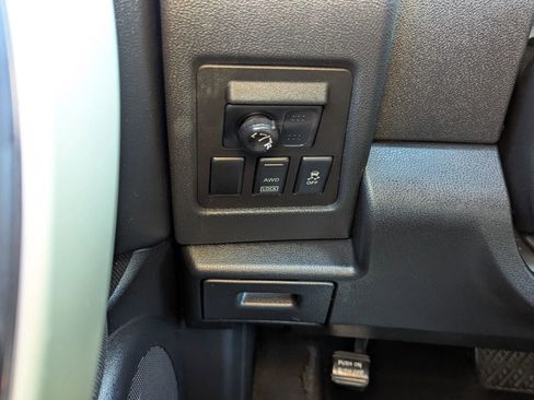 Used 2013 Nissan Rogue S AWD/4WD image 19