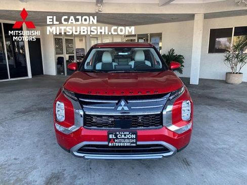 New 2026 Mitsubishi Outlander SE image 8