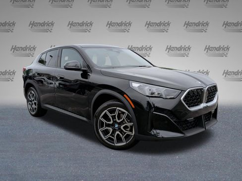Certified 2026 BMW X2 xDrive28i AWD/4WD image 2