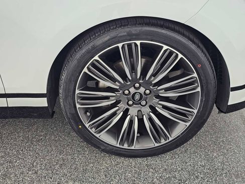Used 2023 Land Rover Range Rover Velar R-Dynamic S AWD/4WD image 9