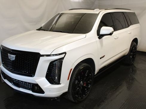 Used 2025 Cadillac Escalade V AWD/4WD image 1