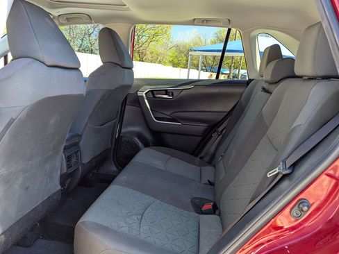 Used 2023 Toyota RAV4 XLE w/ Convenience Package image 14