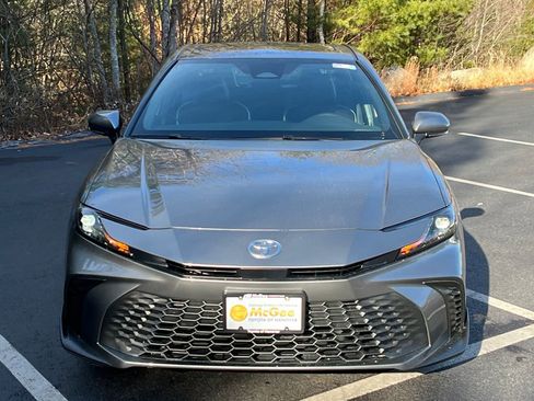 New 2026 Toyota Camry SE w/ Convenience Package image 8