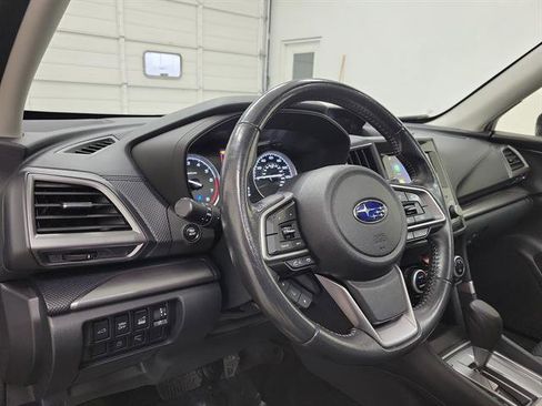 Used 2023 Subaru Forester Premium image 20