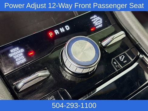 Used 2022 Jeep Grand Cherokee L Overland w/ Luxury Tech Group IV AWD/4WD image 19