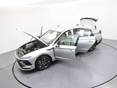 Used 2024 Hyundai Sonata SEL FWD image 42