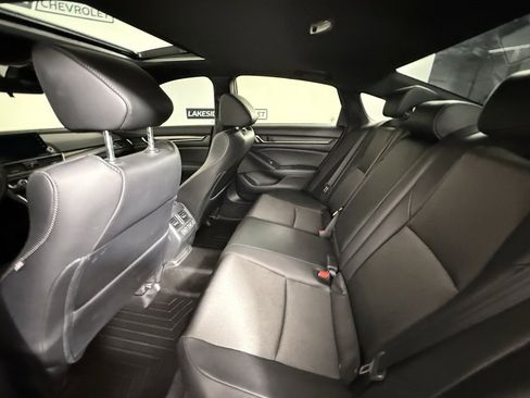 Used 2021 Honda Accord Sport image 14