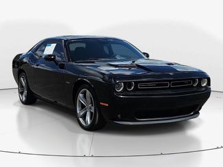 Used 2016 Dodge Challenger R/T RWD video 3