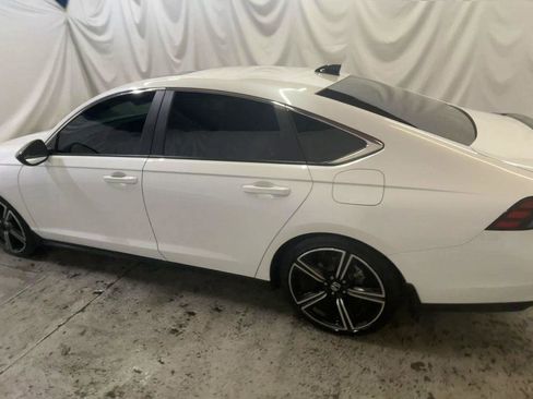 Certified 2025 Honda Accord Sport image 6