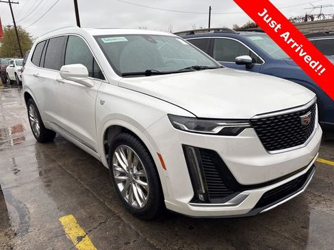 Used 2021 Cadillac XT6 Premium Luxury image 1