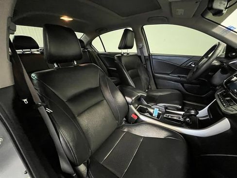 Used 2015 Honda Accord EX-L image 9