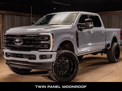 Used 2026 Ford F250 Platinum image 5