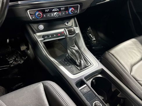 Used 2020 Audi Q3 2.0T Premium w/ Convenience Package image 19
