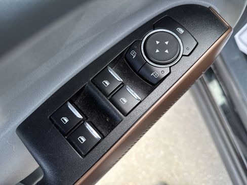 Used 2022 Ford Maverick Lariat w/ Equipment Group 500A Standard image 16