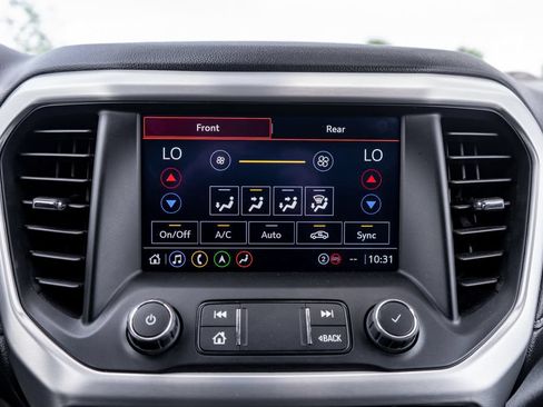 Used 2023 GMC Acadia SLT FWD image 30
