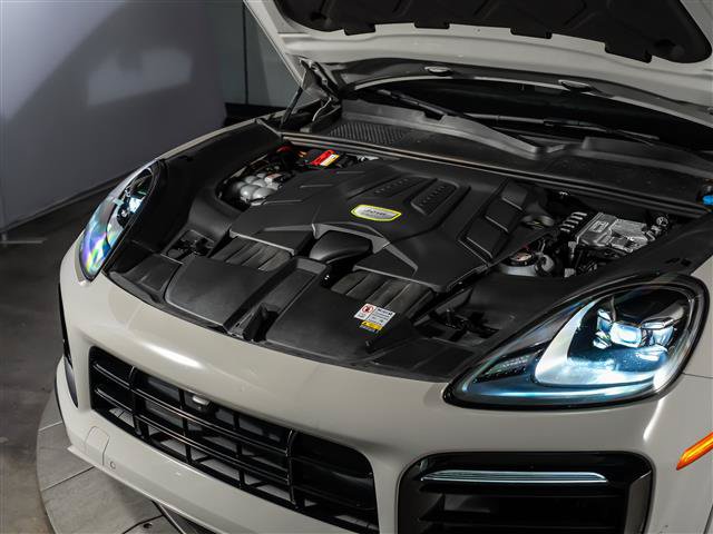 Certified 2023 Porsche Cayenne Platinum Edition AWD/4WD image 17