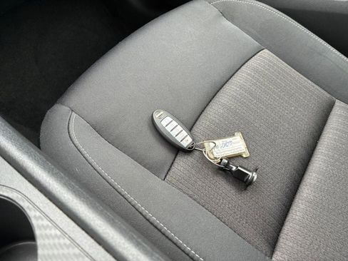 Used 2025 Nissan Altima 2.5 SV image 27