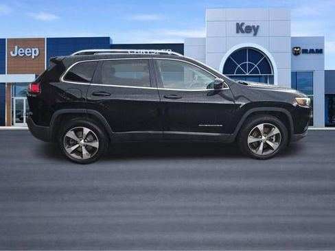 Used 2019 Jeep Cherokee Limited AWD/4WD image 4