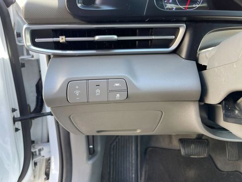 Used 2022 Hyundai Elantra SE FWD image 27