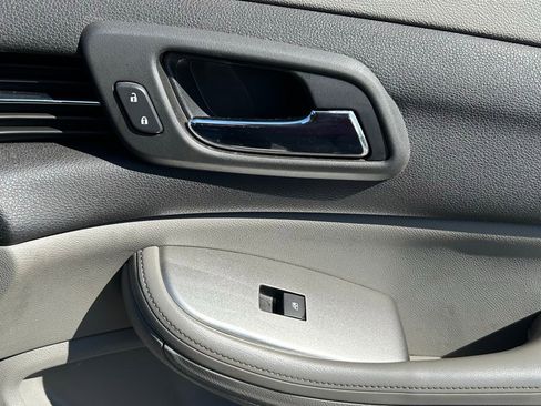 Used 2016 Chevrolet Malibu LS image 10
