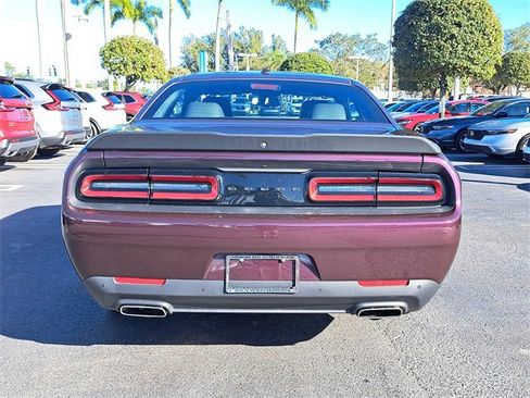 Used 2020 Dodge Challenger SXT w/ Driver Convenience Group image 5