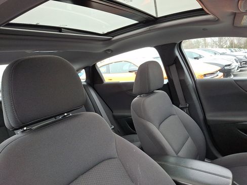 Used 2022 Chevrolet Malibu LT image 13