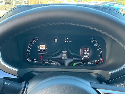 Certified 2025 Acura MDX SH-AWD image 33